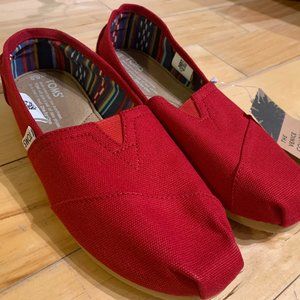 NEW Tom's Women's Classic Canvas Slip-on, NWT, size 6.5